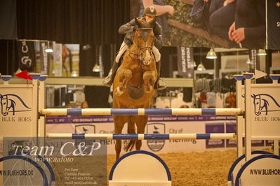 Jydske bank box
CSI2 Medium Tour (238.2.1) 1.40m
Nøgleord: michael aabo;estrada
