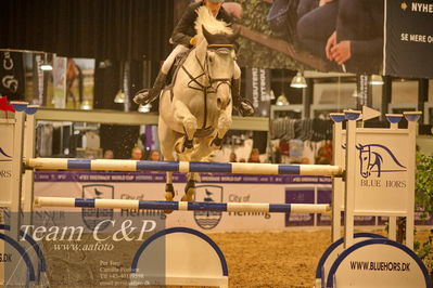 Jydske bank box
CSI2 Medium Tour (238.2.1) 1.40m
Nøgleord: hans  ley;kong&#039;s alli