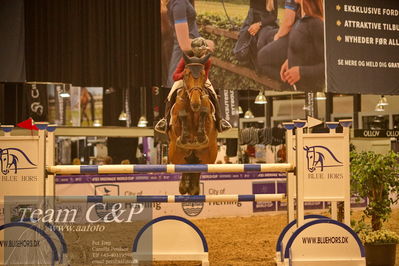 Jydske bank box
CSI2 Medium Tour (238.2.1) 1.40m
Nøgleord: isabell olsen;firework vd kalevallei