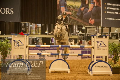 Jydske bank box
CSI2 Medium Tour (238.2.1) 1.40m
Nøgleord: søren møller rohde;grace ask