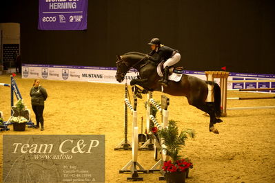 Jydske bank box
BEMER Int. AG CSI2 Big Tour GP Qual. (238.2.2) 1.45m
Nøgleord: jennifer  fogh pedersen;diavoltan old