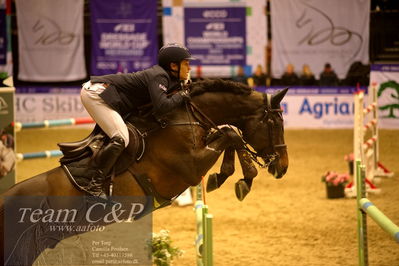 Jydske bank box
BEMER Int. AG CSI2 Big Tour GP Qual. (238.2.2) 1.45m
Nøgleord: ingemar hammarström;captain sparrow 5