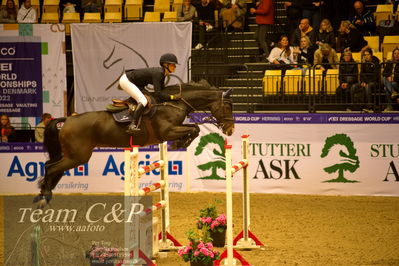 Jydske bank box
BEMER Int. AG CSI2 Big Tour GP Qual. (238.2.2) 1.45m
Nøgleord: sofie yderstraede bucka;la belle