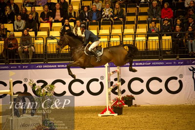 Jydske bank box
BEMER Int. AG CSI2 Big Tour GP Qual. (238.2.2) 1.45m
Nøgleord: ulrich gaarslev;gaby ask