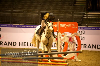 Jydske bank box
BEMER Int. AG CSI2 Big Tour GP Qual. (238.2.2) 1.45m
Nøgleord: benedikte rie truelsen;cassina z