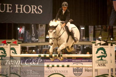 Jydske bank box
Frandsbjerg CSI2 Medium Tour (274.1.5.3) 1.40m
Nøgleord: hans  ley;kong's alli