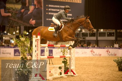 Jydske bank box
Frandsbjerg CSI2 Medium Tour (274.1.5.3) 1.40m
Nøgleord: solveig fotland newermann;niaras stb boy