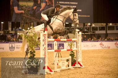 Jydske bank box
Frandsbjerg CSI2 Medium Tour (274.1.5.3) 1.40m
Nøgleord: søren møller rohde;grace ask