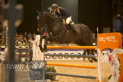 Jydske bank box
Frandsbjerg CSI2 Medium Tour (274.1.5.3) 1.40m
Nøgleord: laura aromaa;sparkly diamond