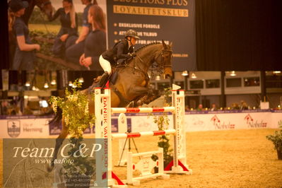 Jydske bank box
Frandsbjerg CSI2 Medium Tour (274.1.5.3) 1.40m
Nøgleord: stine cassoe;cannon chris