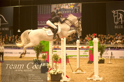 Jydske bank box
Frandsbjerg CSI2 Medium Tour (274.1.5.3) 1.40m
Nøgleord: linn widmark;coleburn