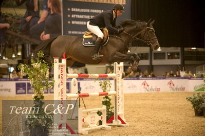 Jydske bank box
Frandsbjerg CSI2 Medium Tour (274.1.5.3) 1.40m
Nøgleord: kim christensen;carpe diem van de geeneinde z