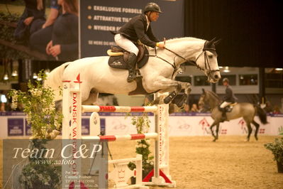 Jydske bank box
Frandsbjerg CSI2 Medium Tour (274.1.5.3) 1.40m
Nøgleord: rolf gören bengtsson;catch