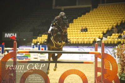 Absolut horses
Skibby HC CSI1 Grand Prix (238.2.2a-GP) 1.40m
Nøgleord: emma stengelshøj jørgensen;unicorn's wilma