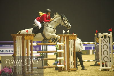 Absolut horses
Skibby HC CSI1 Grand Prix (238.2.2a-GP) 1.40m
Nøgleord: lærke olesen;zarina v ii