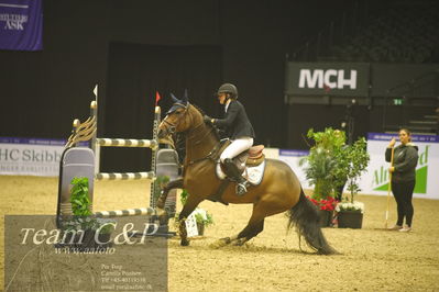 Absolut horses
Skibby HC CSI1 Grand Prix (238.2.2a-GP) 1.40m
Nøgleord: lisa heimburg;scarlet