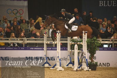 Absolut horses
Zibrasport Equest CSI2 Medium Tour (238.2.1) 1.40m
Nøgleord: isabelle erevik olsen;firework vd kalevallei