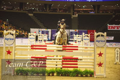 Jydske bank box
CSI2 Six bar (262.3)
Nøgleord: johanna beckmann;chardonnay 111