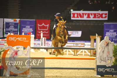 Jydske bank box
FEI Ponies Jumping Trophy GP (238.2.2a-GP) 1.30m
Nøgleord: franca clemintine kröly;karim van orchid s