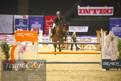 Jydske bank box
FEI Ponies Jumping Trophy GP (238.2.2a-GP) 1.30m
Nøgleord: ellen hammarström;ocean des as