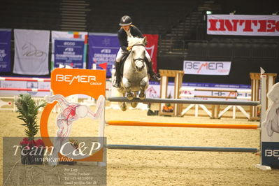 Jydske bank box
FEI Ponies Jumping Trophy GP (238.2.2a-GP) 1.30m
Nøgleord: olivia høyer pedersen;silver scott