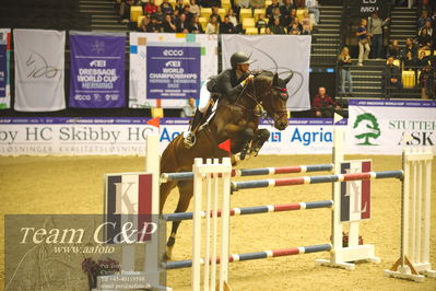 Jydske bank box
CSI2 Stutteri Ask Grand Prix LR (273.4.3b-GP) 1.45m
Nøgleord: caroline refhoff pedersen;chaccieny