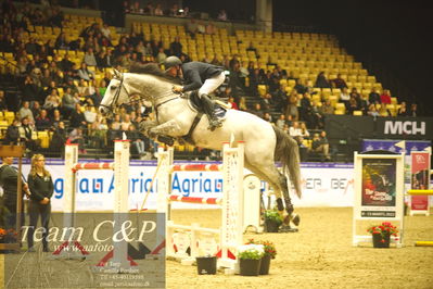 Jydske bank box
CSI2 Stutteri Ask Grand Prix LR (273.4.3b-GP) 1.45m
Nøgleord: torben frandsen;zapitol s z