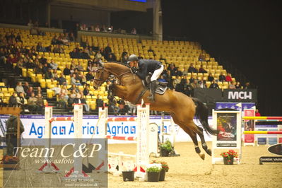 Jydske bank box
CSI2 Stutteri Ask Grand Prix LR (273.4.3b-GP) 1.45m
Nøgleord: martin mose knudsen;ci beau ask