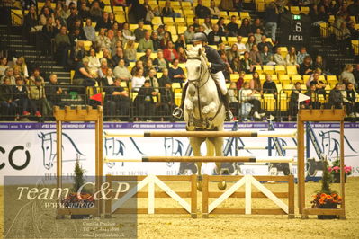 Jydske bank box
CSI2 Stutteri Ask Grand Prix LR (273.4.3b-GP) 1.45m
Nøgleord: sebastian langeland;huckleberry blue