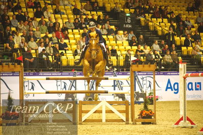 Jydske bank box
CSI2 Stutteri Ask Grand Prix LR (273.4.3b-GP) 1.45m
Nøgleord: rikke vingborg;rayon de soleil
