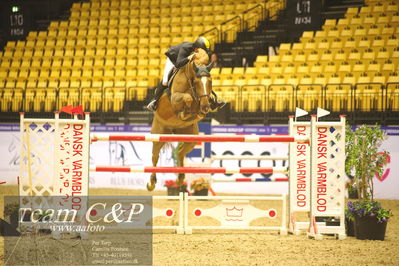 Jydske bank box
CSI2 Stutteri Ask Grand Prix LR (273.4.3b-GP) 1.45m
Nøgleord: philipp schulze topphoff;carla 229