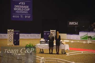 Jydske bank box
FEI Dressage World Cup Freestyle presented by ECCO (GP FS)
Nøgleord: cathrine dufour;atterupgaards cassidy;lap of honour