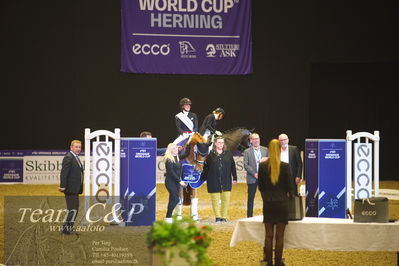 Jydske bank box
FEI Dressage World Cup Freestyle presented by ECCO (GP FS)
Nøgleord: cathrine dufour;atterupgaards cassidy;lap of honour