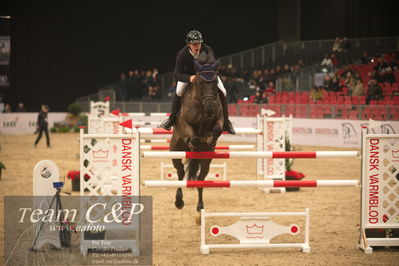 Jydske bank box
2022-03-10 csi3 medium tour 140cm
Nøgleord: christian svendgaard;haribo