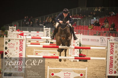 Jydske bank box
2022-03-10 csi3 medium tour 140cm
Nøgleord: thore stieper;cool cat 12