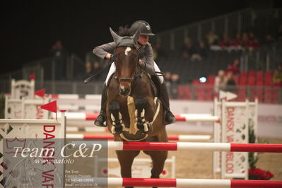 Jydske bank box
2022-03-10 csi3 medium tour 140cm
Nøgleord: karoline vistensen graversen;libertina bay