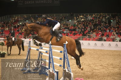 Jydske bank box
2022-03-10 csi3 medium tour 140cm
Nøgleord: ida mundberg;mundberg&#039;s  sandrino boy