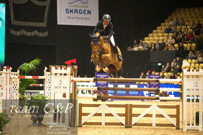 Jydske bank box
Stutteri Ask csi3big tour 150cm
Nøgleord: lars bak andersen;carl-heinz b