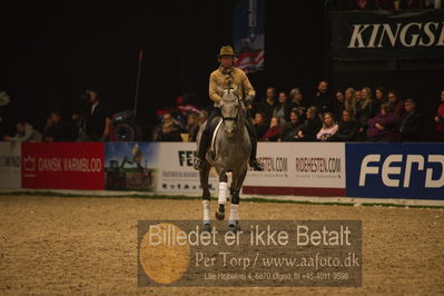 Dansk varmblod hingstekåring.
galashow
