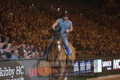 Dansk varmblod hingstekåring.
galashow
