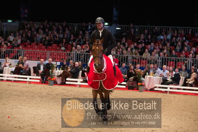 Dansk varmblod hingstekåring.
Nøgleord: alexander lundggard kjeldsen;up tp date;lap of honour