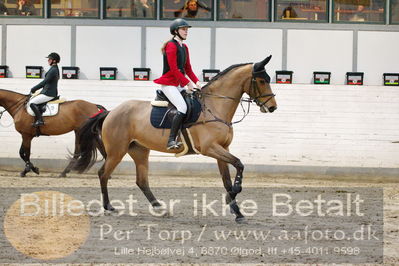 Fredericia Rideklub
Sprngstævne for hest
Nøgleord: karla harder;can't beat