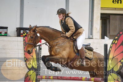 Fredericia Rideklub
Sprngstævne for hest
Nøgleord: freja bech jensen;vikjaersvangs mystery;styrt