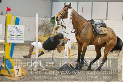 Fredericia Rideklub
Sprngstævne for hest
Nøgleord: freja bech jensen;vikjaersvangs mystery;styrt