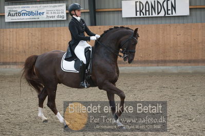 B-stævne dressur
Grandprix
Nøgleord: lotte skjaerbaek;skovens rafael