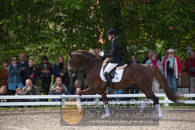 benthus 2019
Billeder fra åbenthus
Nøgleord: de l'or;mette riisager