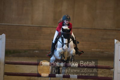 D-stævne spring pony og hest
lb2 pony
Nøgleord: emilie opstad steensen;hoelgaard's white zensation