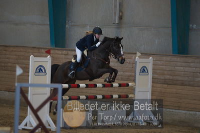 D-stævne spring pony og hest
lb2 pony
Nøgleord: sofie pørksen conradsen;saorsie