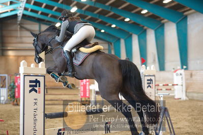 D-stævne spring pony og hest
lc1
Nøgleord: camilla mortensen;sandro girl