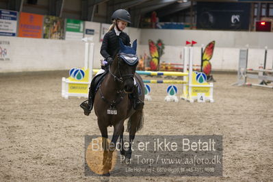 B - Stævne spring
Ponylandsstæne
Nøgleord: Malou therese mulbjerg larsen;fairfield jacksie;lap of honour